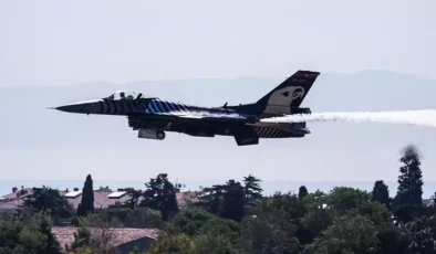 Teknofest’te SOLOTÜRK’ten nefes kesen gösteri