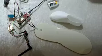 Öğrencilerin geliştirdiği akıllı ayakkabı tabanlığı, Alzheimer ve otizmli bireylerin izini sürecek